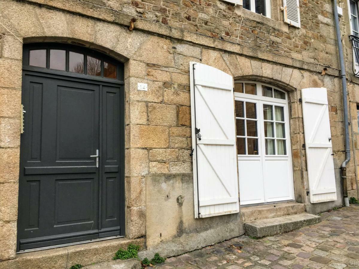 Gate House Lodge Dinan Extérieur photo