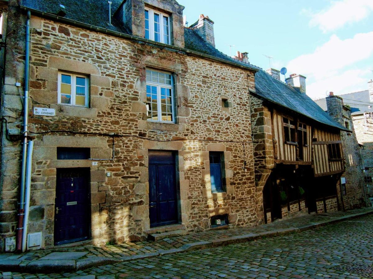 Gate House Lodge Dinan Extérieur photo